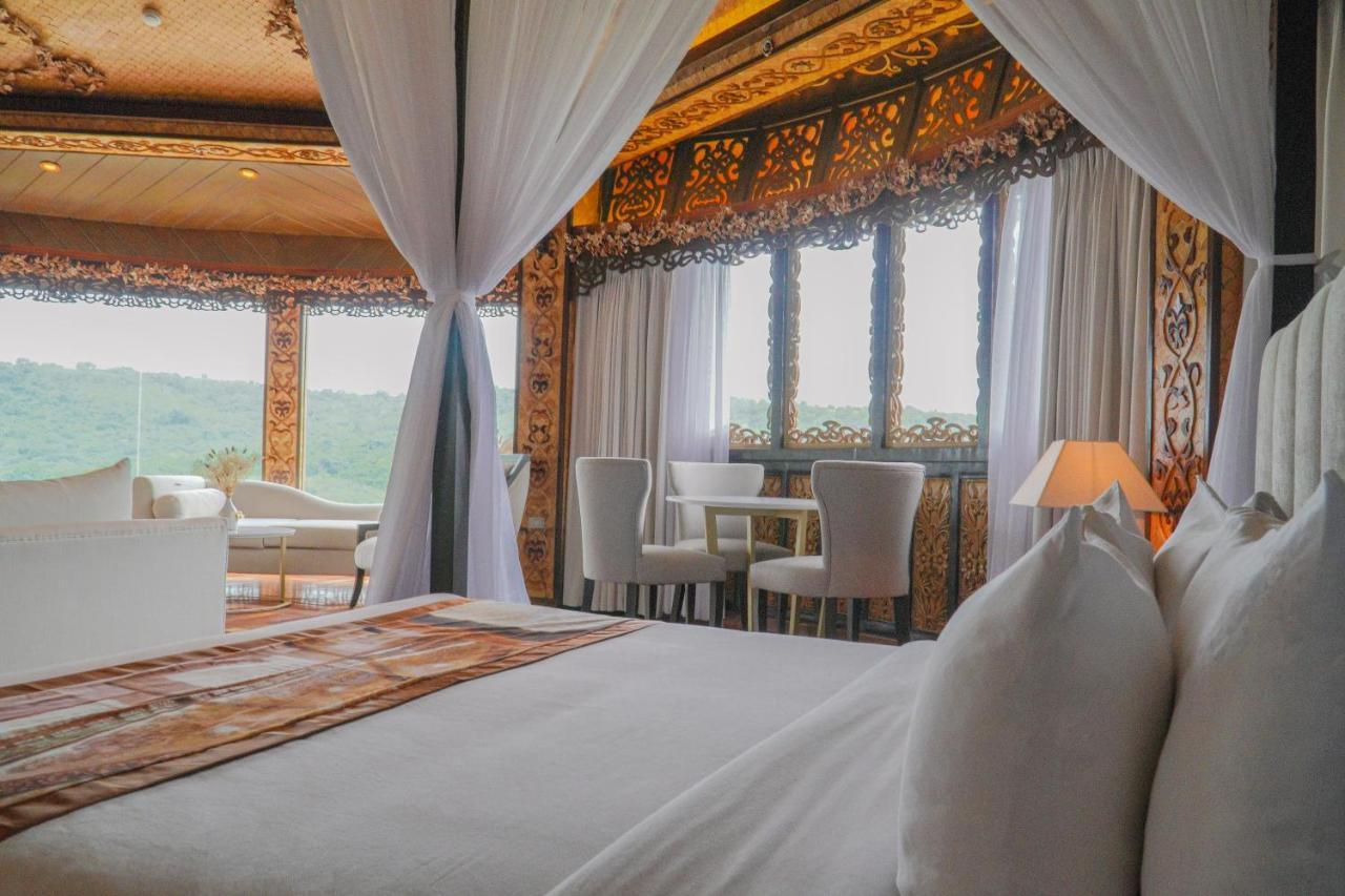 Rancho Bernardo Luxury Villas And Resort Bagac Dış mekan fotoğraf