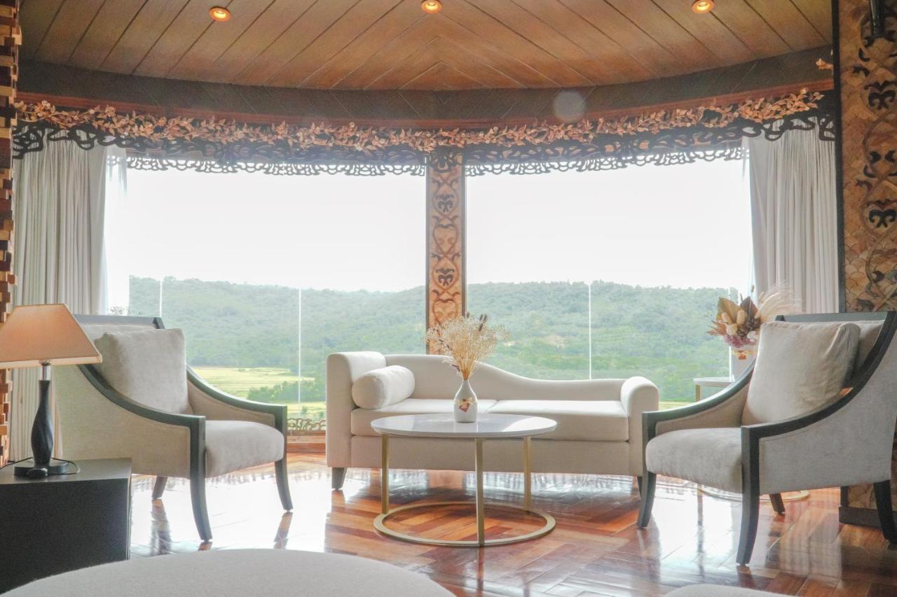 Rancho Bernardo Luxury Villas And Resort Bagac Dış mekan fotoğraf